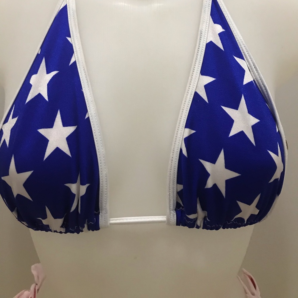 Bikini - Picture 2 of 6